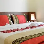 Suite Dreams Hotel