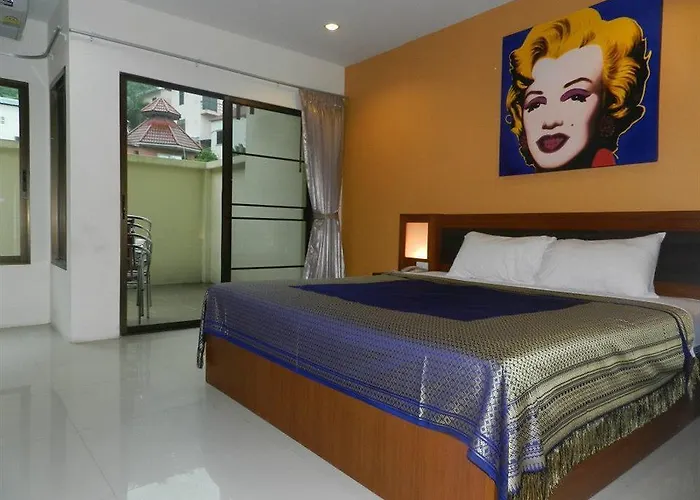Suite Dreams Hotel